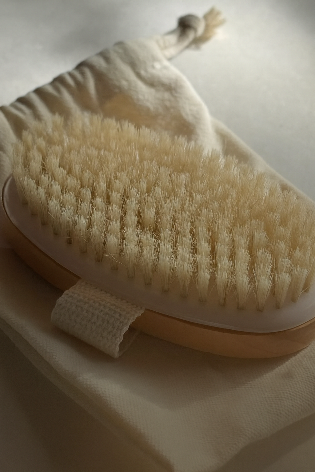 Doğal At Kılı Ahşap Banyo ve Selülit Fırçası – Çıkarılabilir Saplı